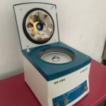 MICROCENTRIFUGA DE 24 CAPILARES